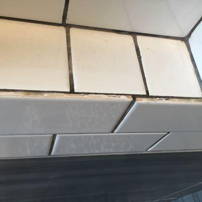 Cracked tile