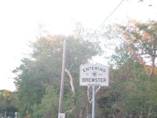 Entering Brewster sign from Dennis.