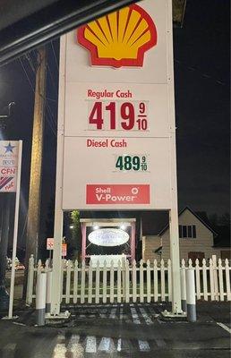 Fuel  up $4.19/gallon using cash. Regular $4.42. $4.24 with my rewards.