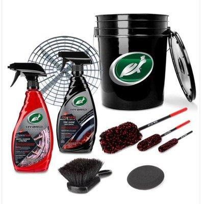 Turtle Wax detailing kits