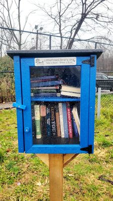 Little Free Library (12/07/22). #PershingFieldPark #JerseyCity #NewJersey #Park