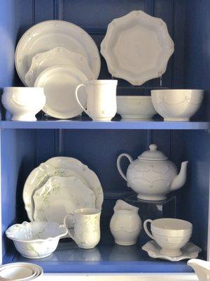 Showroom featuring diningware by Juliska.