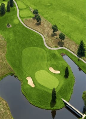 #16, 195 yard Par 3 at Oxmoor Country Club, Louisville, KY