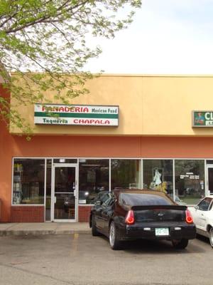 Panaderia Mexican Food Taqueria Chapala storefront.