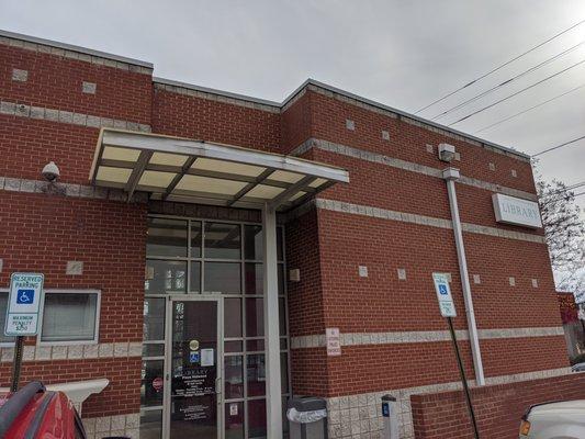 Charlotte Mecklenburg Library - Plaza Midwood