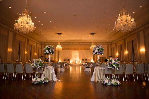 Artquest, Ltd. floral design at the Standard Club - Gerber & Scarpelli Photography