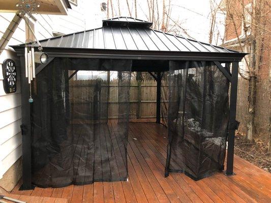 Gazebo assembly