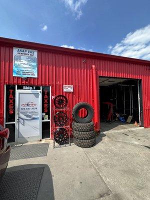 Outdoor Garage