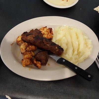 Mixed Grill and mashed potatoes