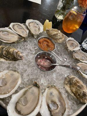 Dozen mixed oysters