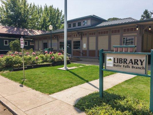 Butte Falls Library