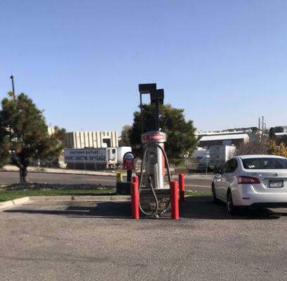 Loaf 'N Jug Car Wash