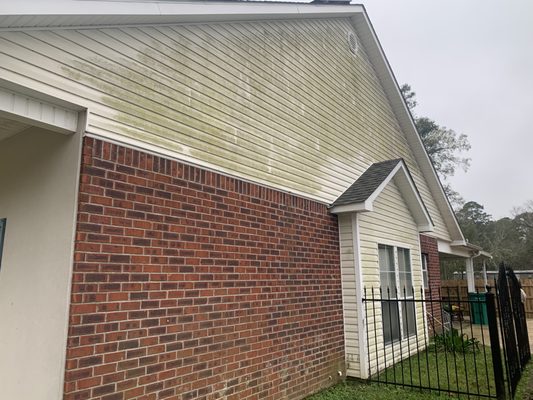 Before picture of dirty siding on a house we did