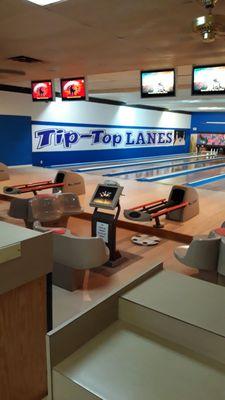 Welcome to Tip Top Lanes