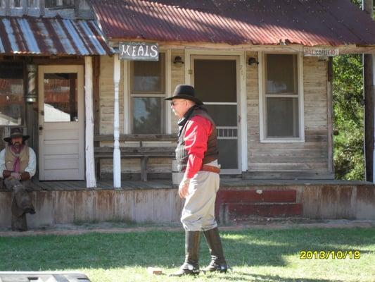 Big Jake in the quick draw competition