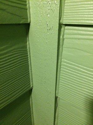 Example of siding caulk  job on deck