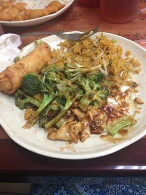 Chicken with broccoli. Pretty good for a typical Chinese spot.