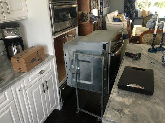 Built-in GE oven repair