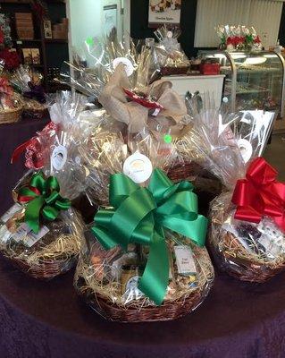 Holiday Gift Baskets!!