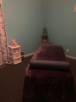 Juvelyn Hilot Massage Room