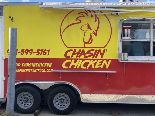 It's a chicken truck, NOT a taco truck. Smells really good!