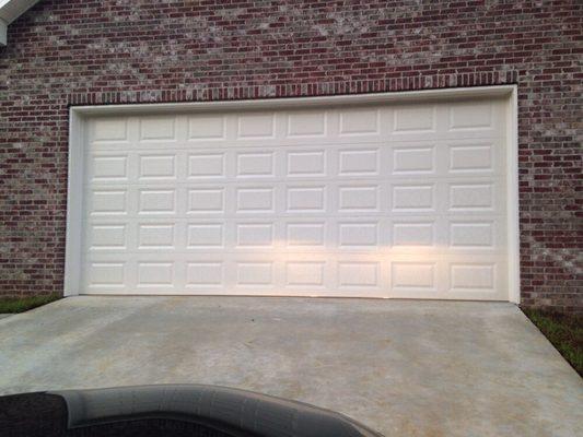 Value series Clopay garage door installed in Thornberry! Very durable and top of the line product!