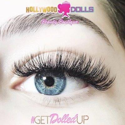 Volume, Hybrid or Russian Volume Lash Extensions!