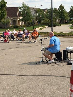 Music and Jamz at the Carillon of Naperville