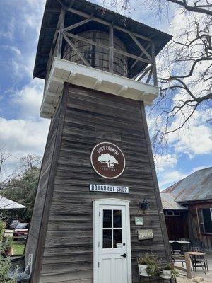 Los Olivos God's Country Donut Silo