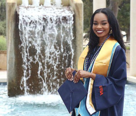 Congratulations to this UTSA Roadrunner graduate!