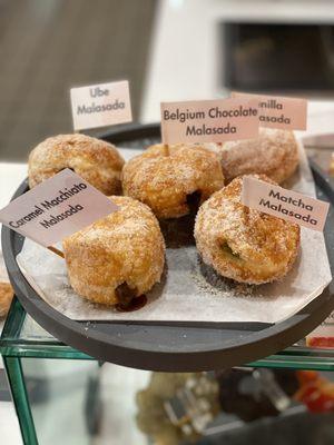 Some of the different options of the mochi donuts.