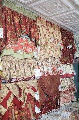 Browse our large selection of custom in-stock valances. Made by local seamstresses here in VA