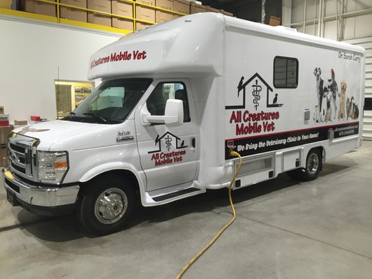 Mobile veterinary service van