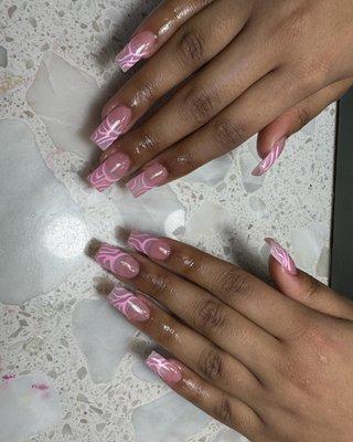 Queen Nails