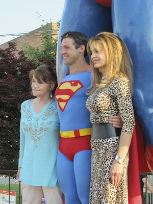 Margot Kidder and Tracy Scoggins with Superman at the 2013 Superman Celebration.