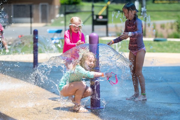 Kenneth R Dunn Municipal Pool - Truxtun Park