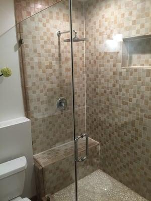 Frameless shower door