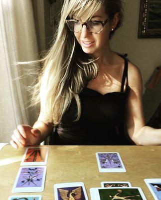 Tarot With Lizzy