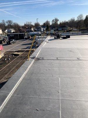 EPDM roof install