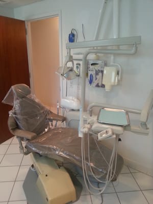 Another view of our dental chair.