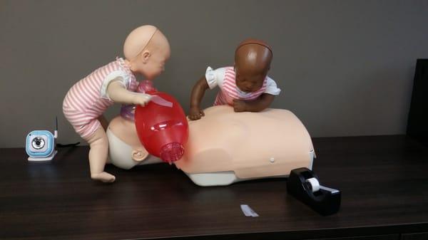 Babies tryna save a life!