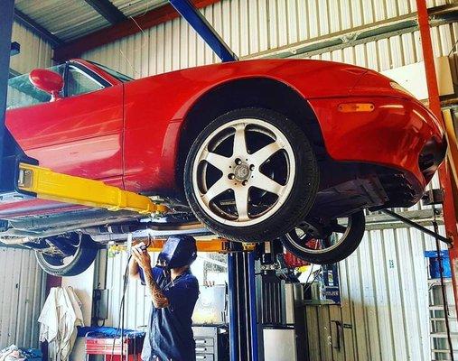 Affordable European auto repair shop in Kailua-Kona. Dealership certified. Mercedes, BMW, Volvo, Audi, Porsche.- Paradise Automotive