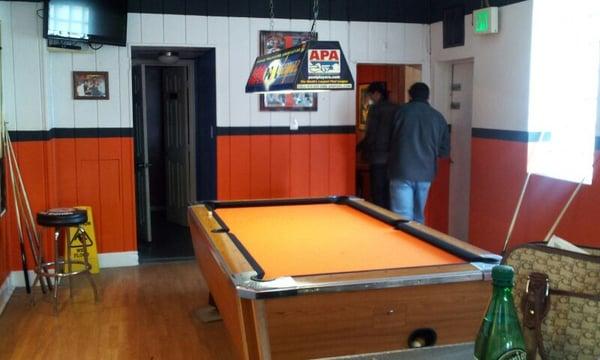 Pool table