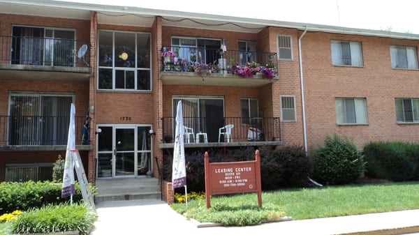 Edgewood Hill Apartments