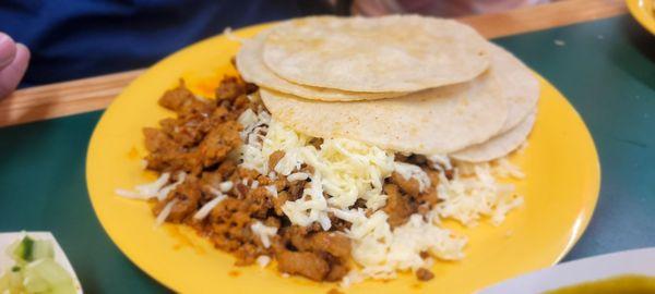 Tacos Al Pastor con Queso