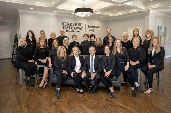 BHHS Benchmark Realty