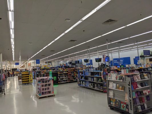 Walmart Supercenter, Salem