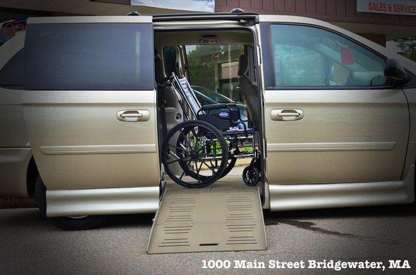 side entry wheelchair van in Bridgewater, MA