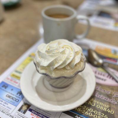 Rice pudding with whipped cream