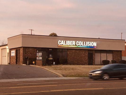 Caliber Collision & Auto Glass